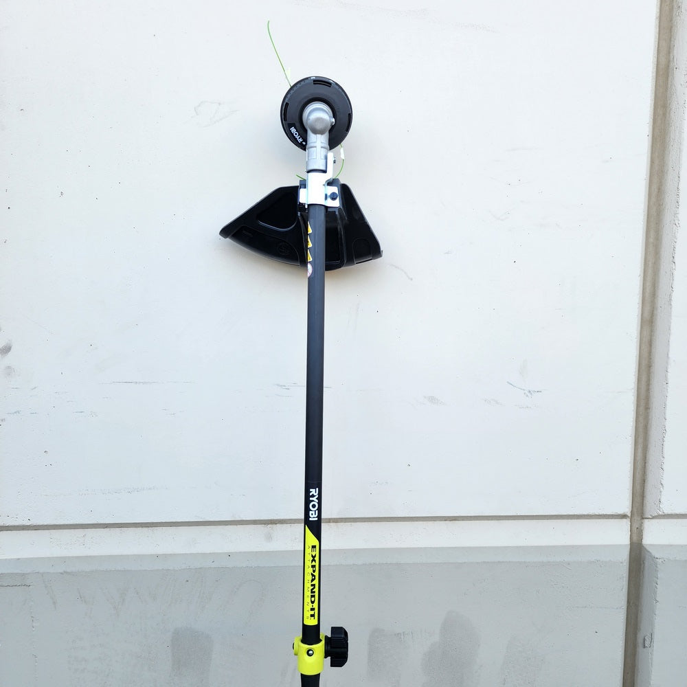 40V 15 in. Expand-It Cordless Battery Attachment Capable String Trimmer with 4.0 Ah Battery and Charger (RY40ST01K) 40V 15 in. Expand-It Cordless Battery Attachment Capable String Trimmer with 4.0 Ah Battery and Charger (RY40ST01K)